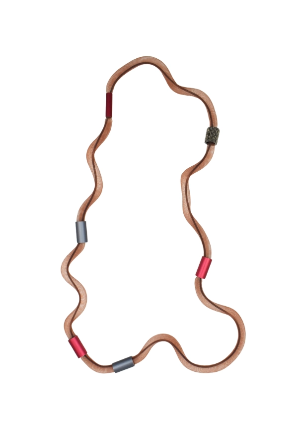 Lightweight long necklace