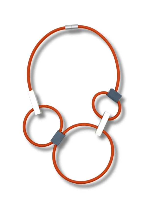 Neklace with Elastic Cord in Circular Shapes