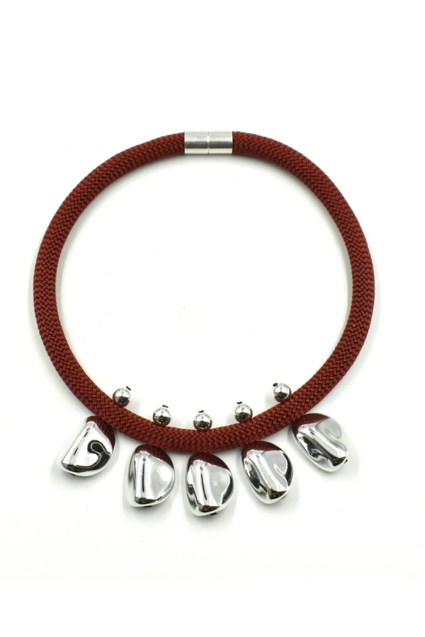 VISIONS IN NOIR ACRYLIC ELEMENTS CORD NECKLACE K2457— Darkred